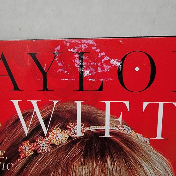 DIGEST Taylor Swift: Her Life, Her Music & All Her Eras NEW - Picture 5 of 5